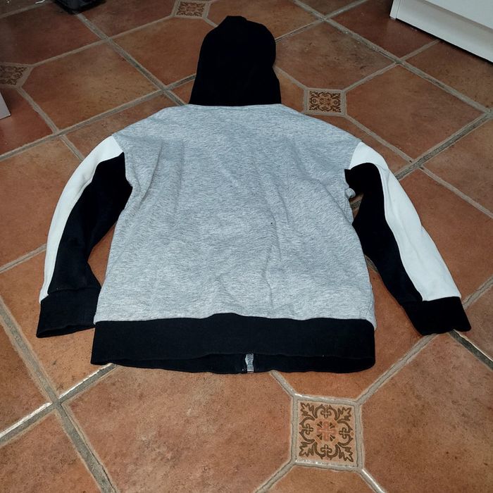 Gilet capuche Spiderman 7/8 ans - photo numéro 2
