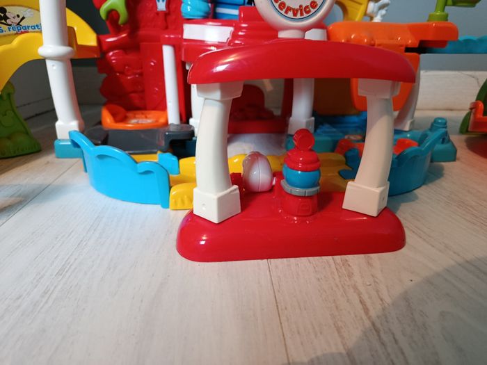 Maxi garage Mickey tut tut aventure - photo numéro 3