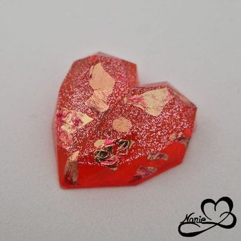 Magnet cœur rouge avec des feuilles d'or ❤️