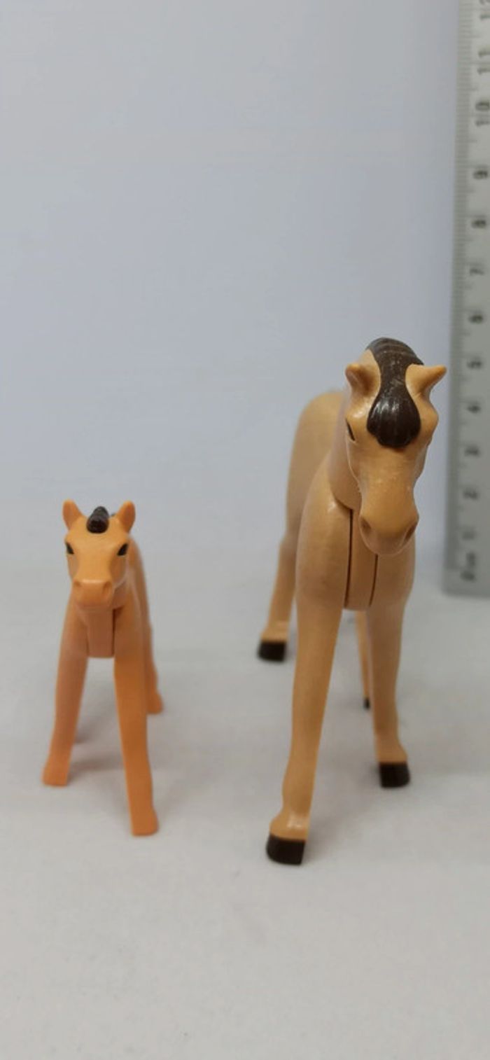 Cheval marron clair avec poulain playmobil - photo numéro 2