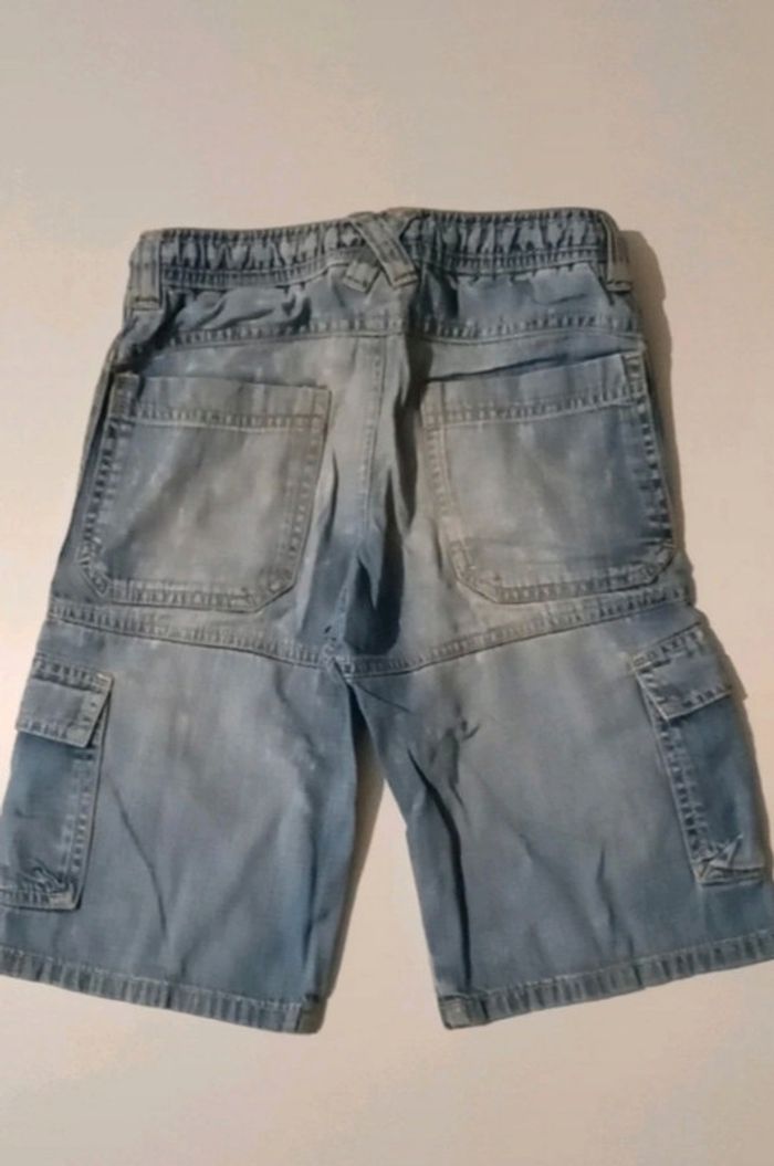 Short Jean's H&M T 4-5 ans - photo numéro 2