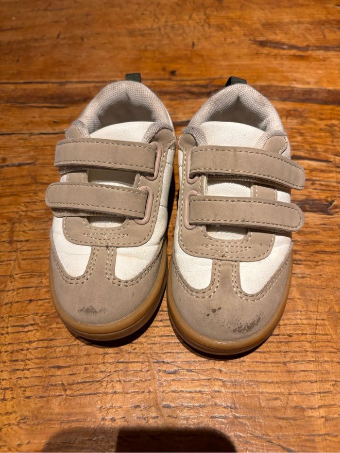 Chaussures basket enfant taille 24 - photo numéro 3