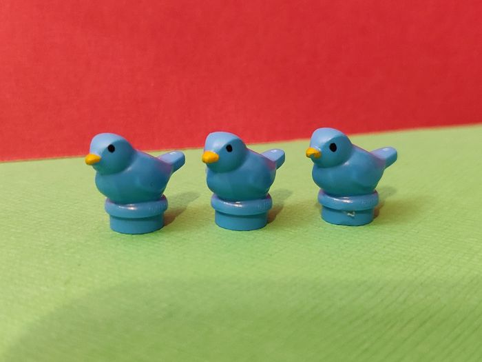 Lot 3 oiseaux bleus Lego - en parfait état - vrai Lego - photo numéro 4