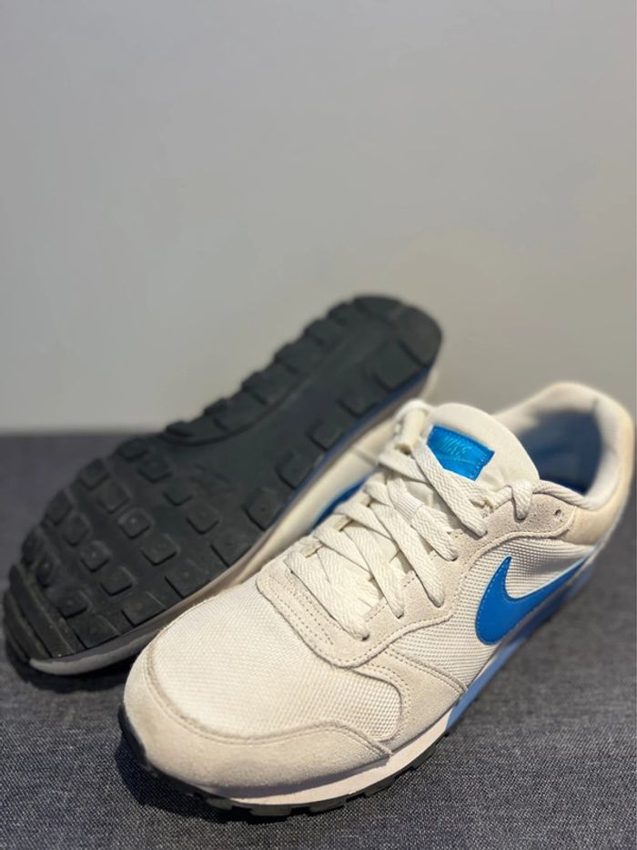 Baskets Nike, taille 42
