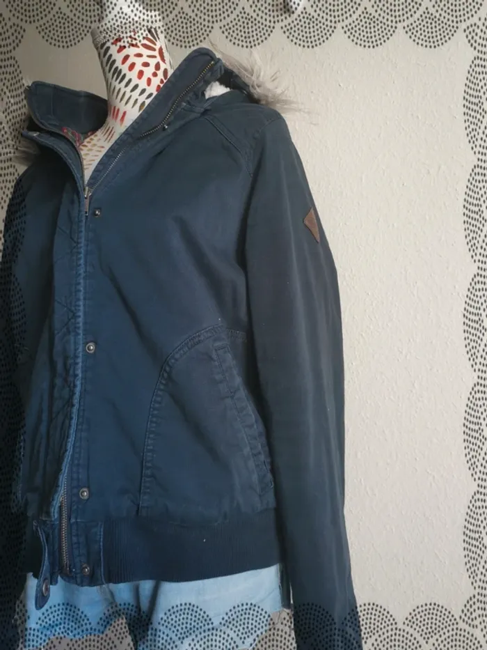 Manteau Hollister taille XL - photo numéro 4