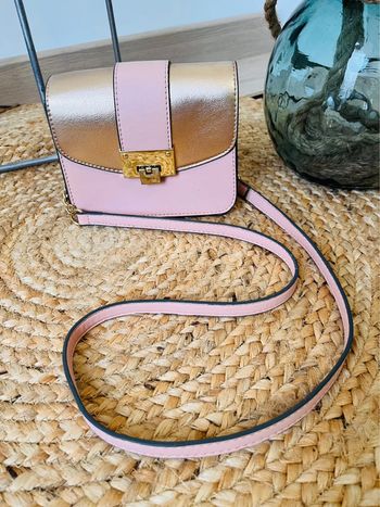 Sac à main Naf Naf rose et or, très bon état