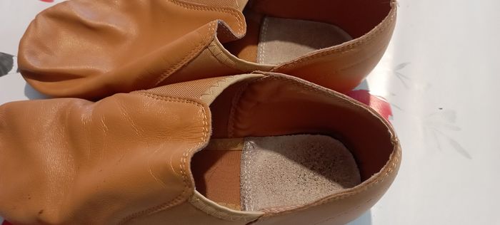 Chaussures de danse, moderne jazz ou twirling - photo numéro 3