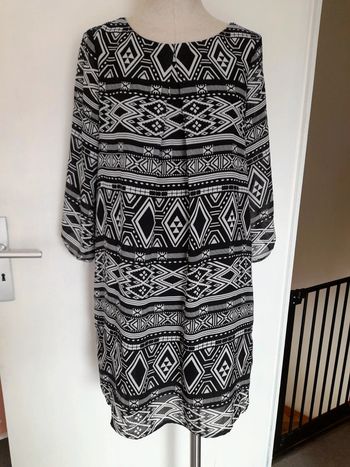 Robe h&m à motifs Taille L
