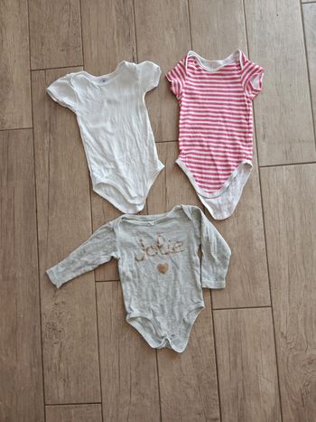 Lot de 3 bodys 2 ans