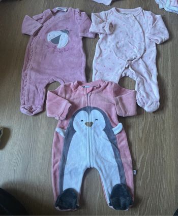 Lot 3 pyjamas velours 1mois