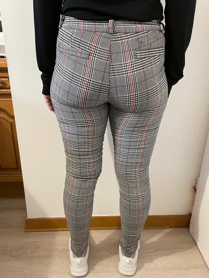 Pantalon rayé gris - photo numéro 2