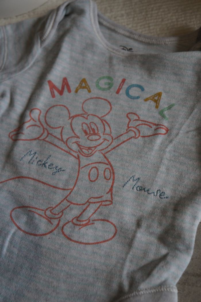 Bodys disney manches courtes 6mois - photo numéro 3