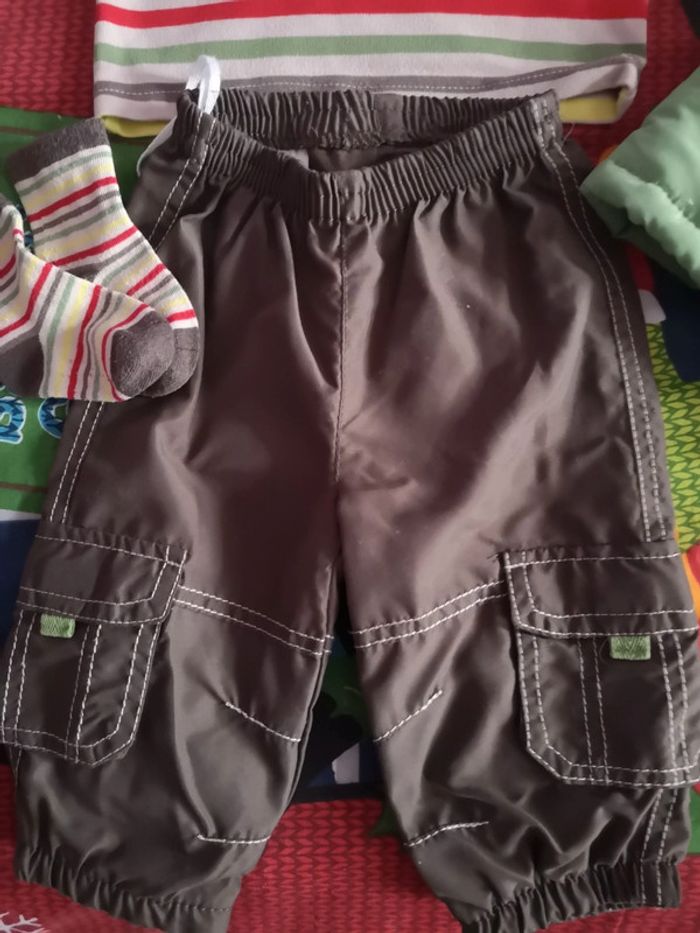 Ensemble 4 pièces 6 mois - photo numéro 3