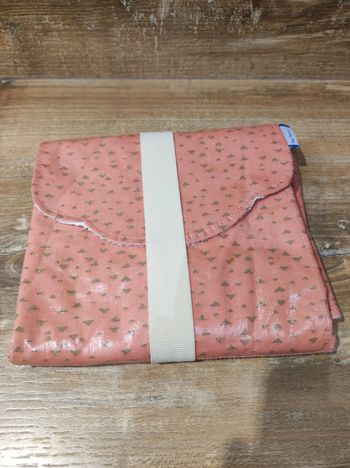 Tapis à langer nomade Papa Pique Maman coud