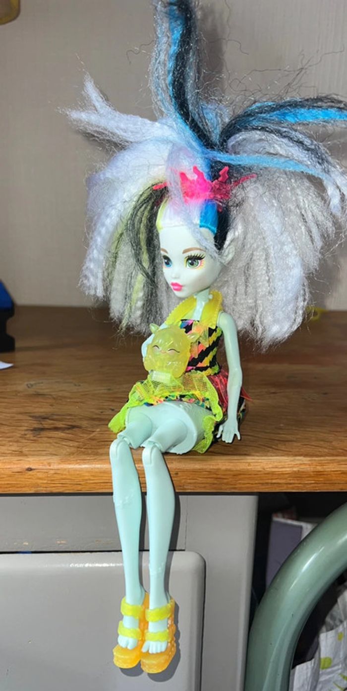 Poupée monster high frankie stein electrified mattel - photo numéro 3