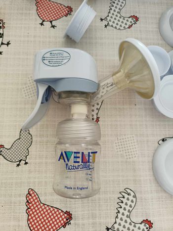 Ensemble Avent stérilisateur et biberons 