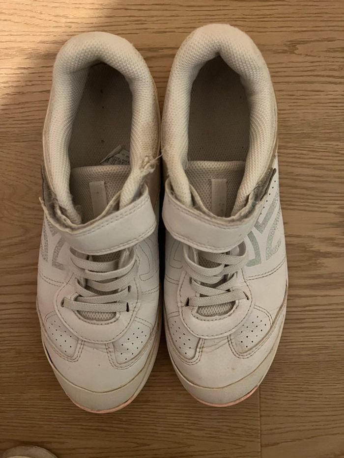 Vends basket Artengo décathlon taille 39 blanche fille etat satisfaisant - photo numéro 7