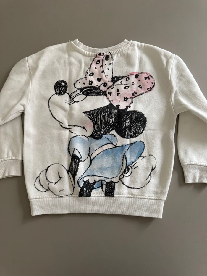 Pull Minnie. Imprimés recto et verso. 5-6 ans. primark. - photo numéro 5