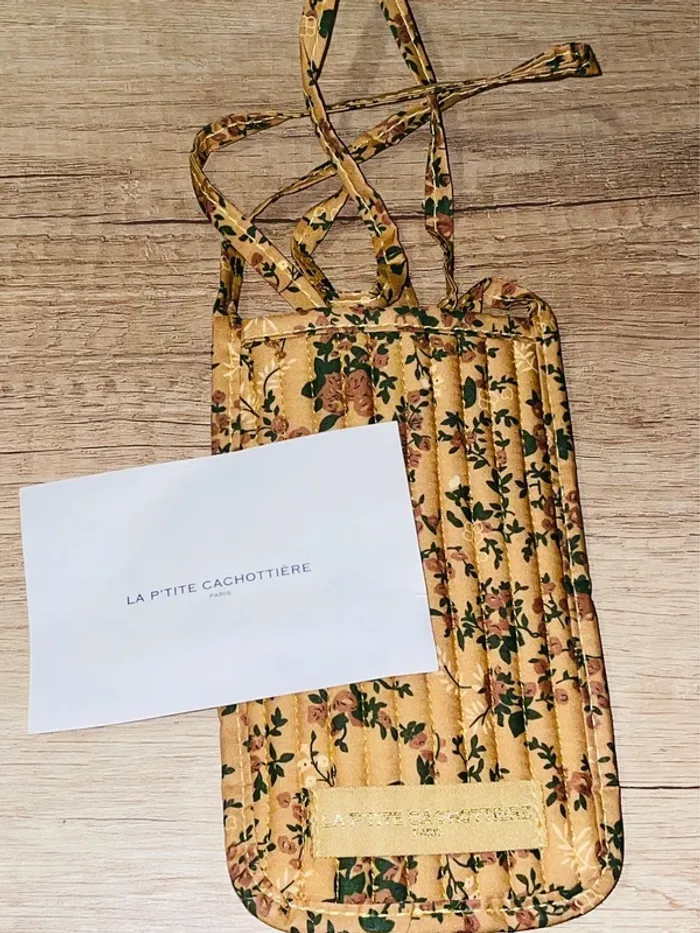 Pochette portable la petite cachottière
