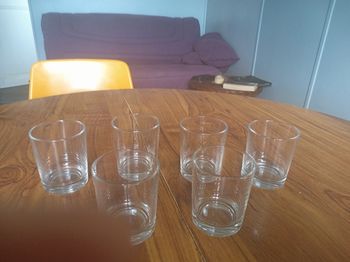 6 petits verres, verrines en bon état