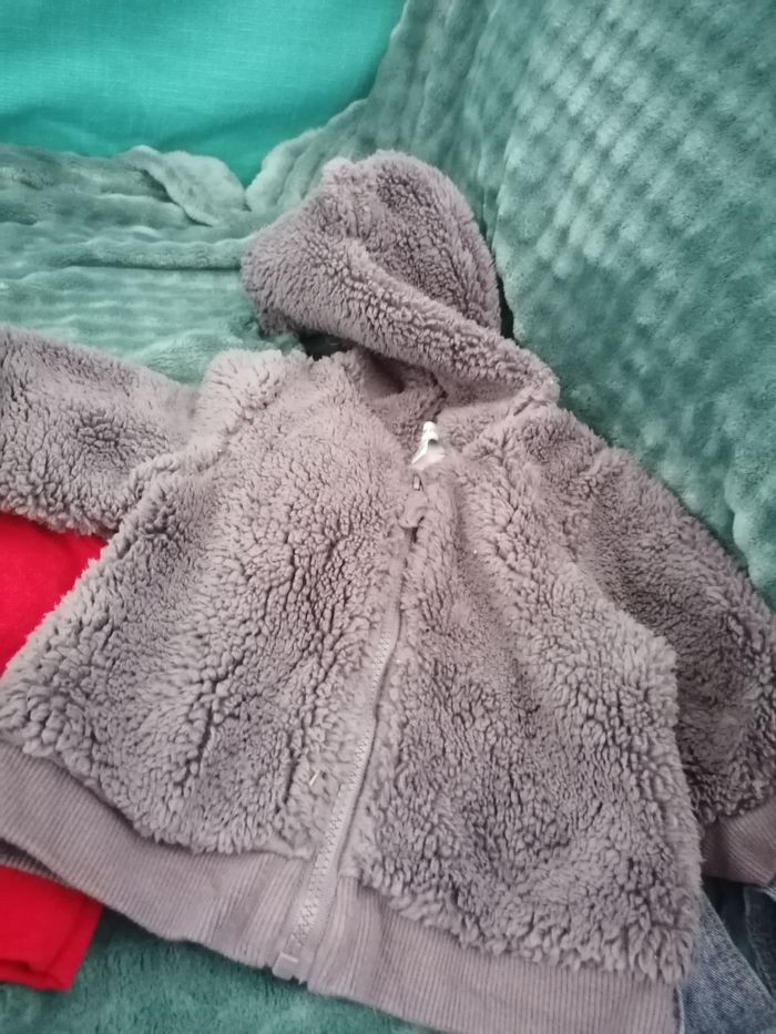 Lot 34 vêtements taille 3 mois garçon - photo numéro 4