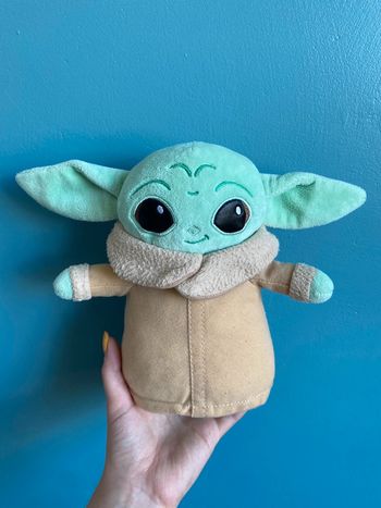 Peluche bébé Yoda grogu the mandalorian