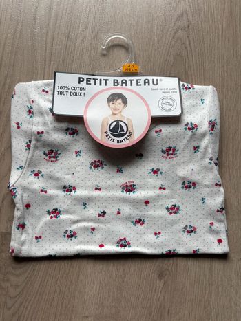 Haut,petit bateau,fille ,4 ans