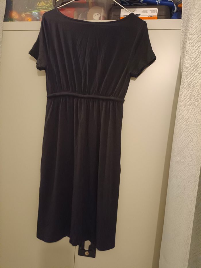 Robe femme H &M, taille 34 - photo numéro 2