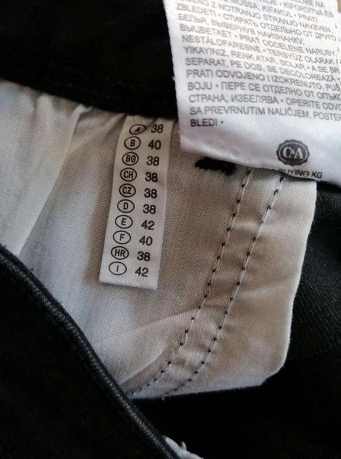 Jupe en jean noir - photo numéro 5