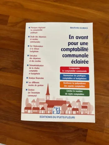 Livre en avant pour une comptabilité, communale, éclairée