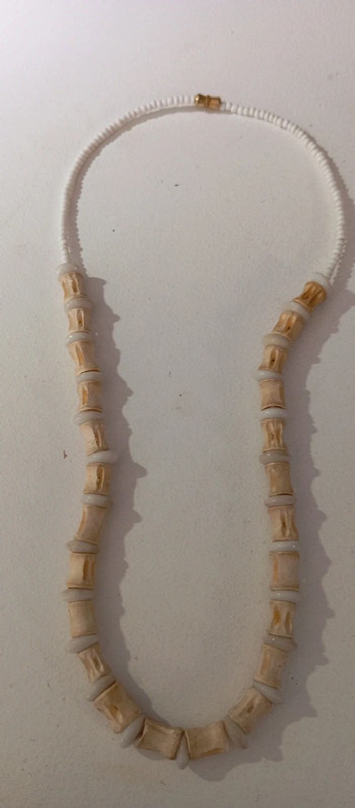 Collier en vertébres de requin ou poisson - photo numéro 2