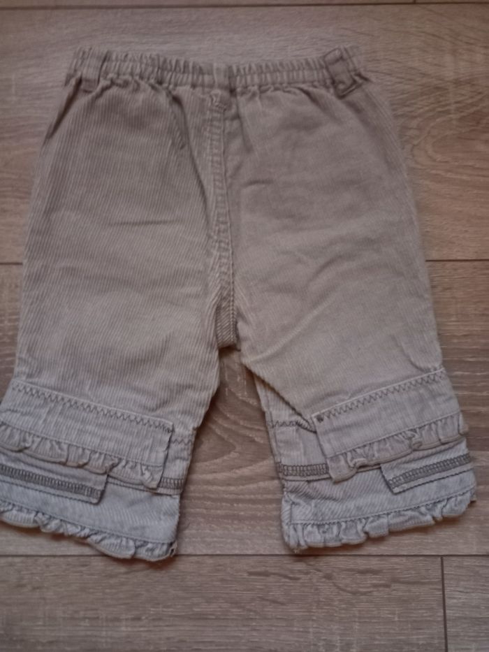 Pantalon bébé fille hiver marque Kiabi taille 6 mois
