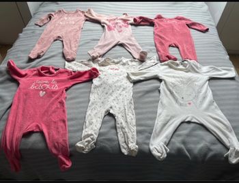 6 pyjamas