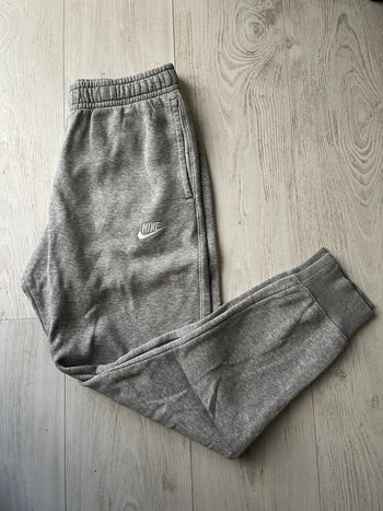 Pantalon nike gris taille S - Très bon état 