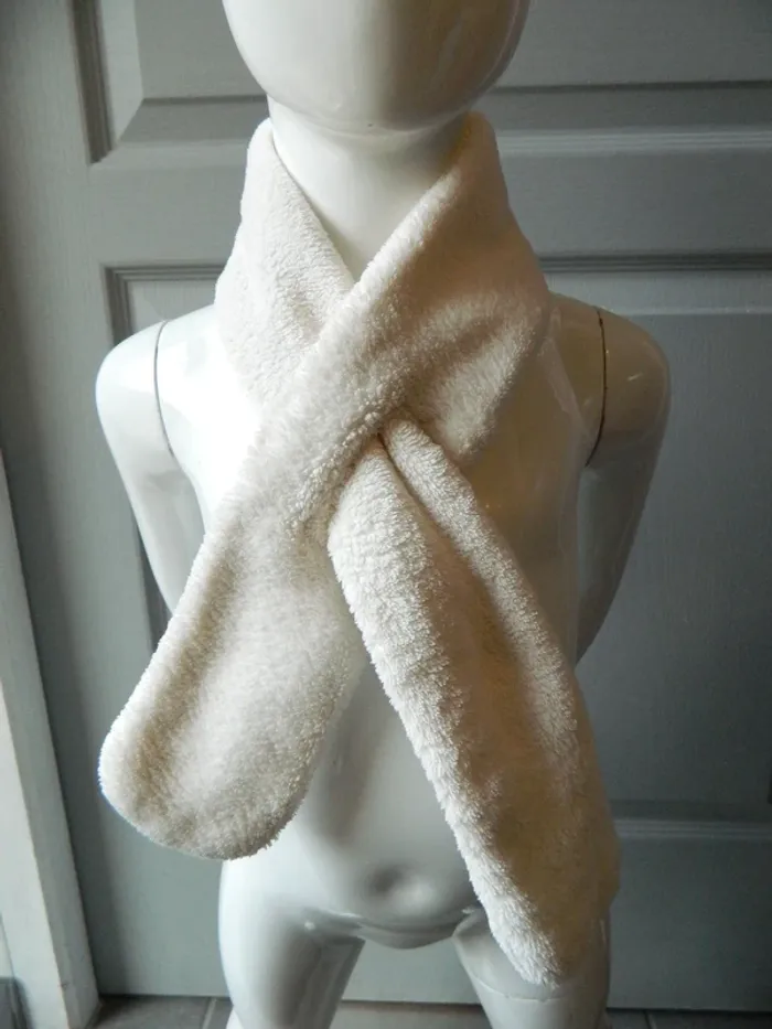 Lot moufles + écharpe "Kitchoun" T 24 mois - photo numéro 4