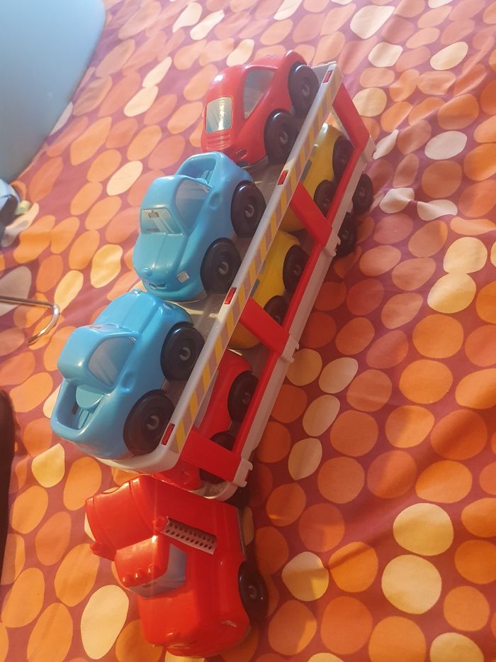 Camion + voitures - photo numéro 2