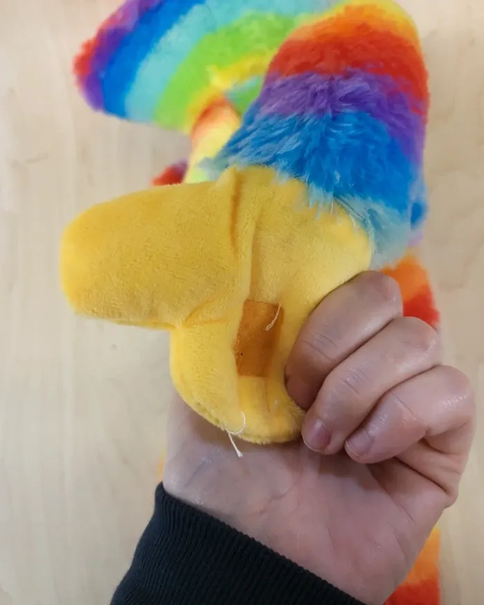 Peluche Poppy Playtime Huggy Wuggy arc-en-ciel - photo numéro 6