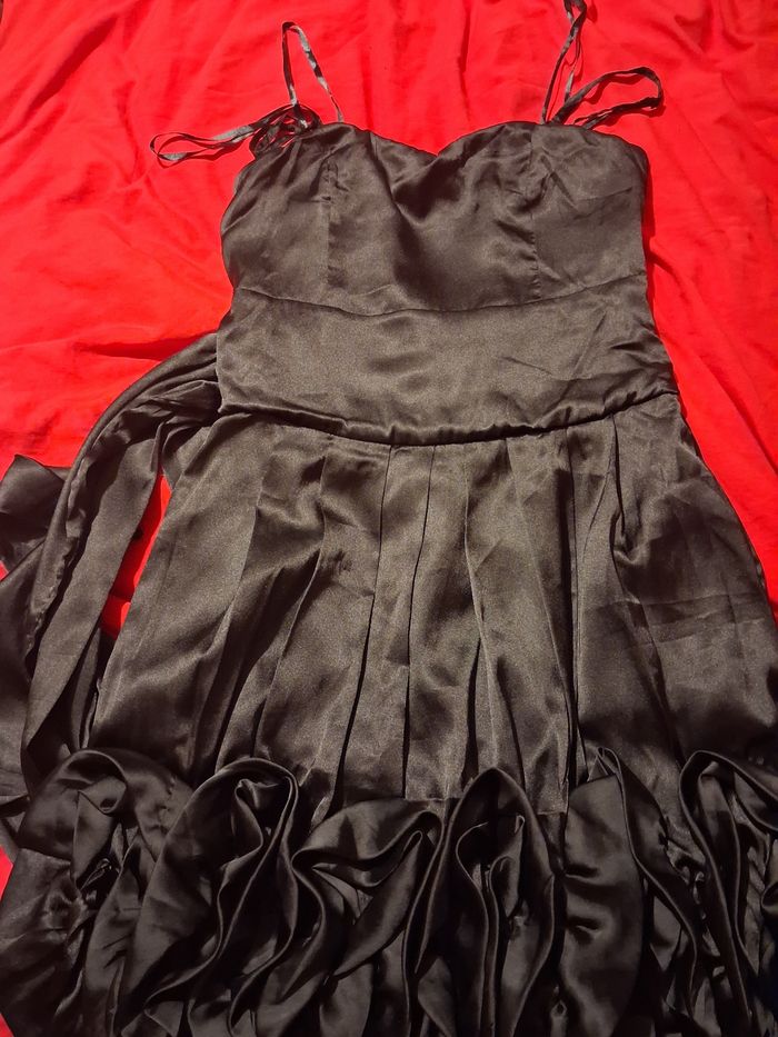 Robe  noir - photo numéro 4