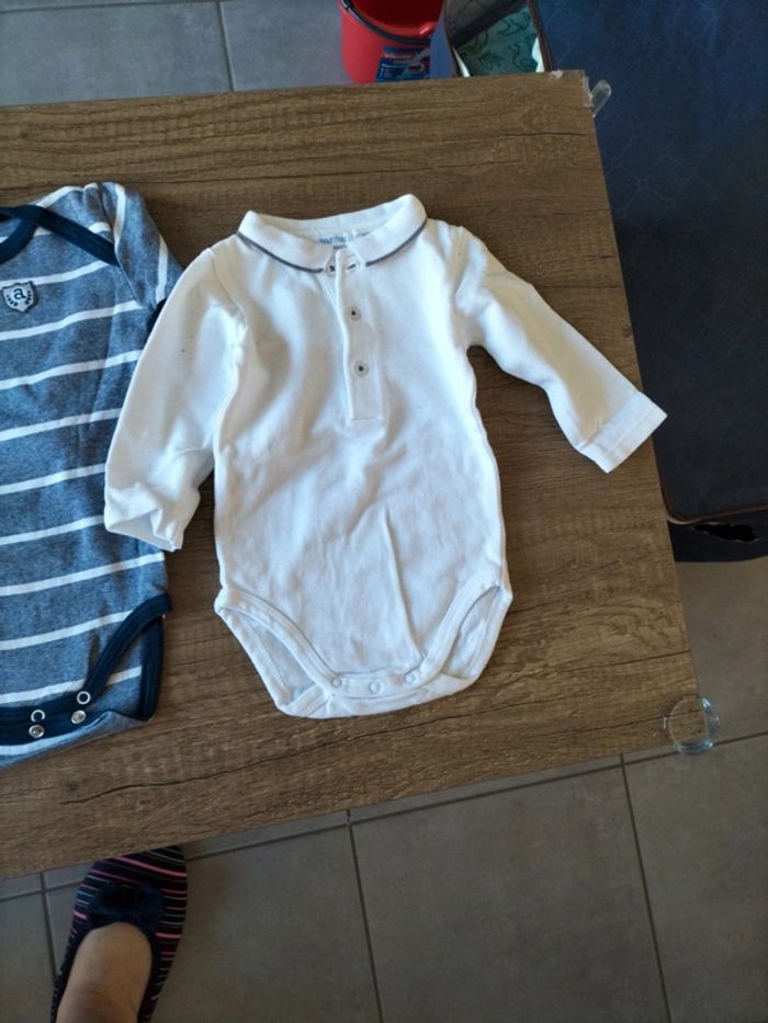 Lot de 4 body petit bateau et bout de chou 9 mois - photo numéro 5