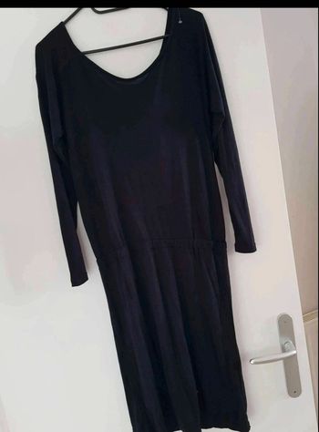 Robe dos  nue  taille  38