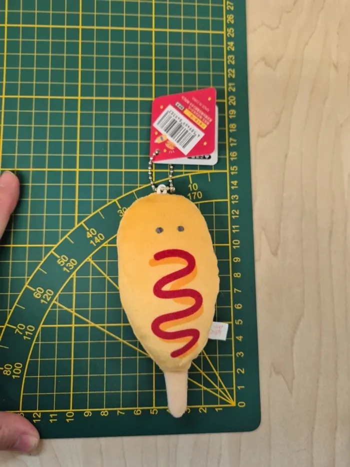 Porte-clés peluche Tsuburana Hitomi "Fast Food" : Corn dog - photo numéro 4