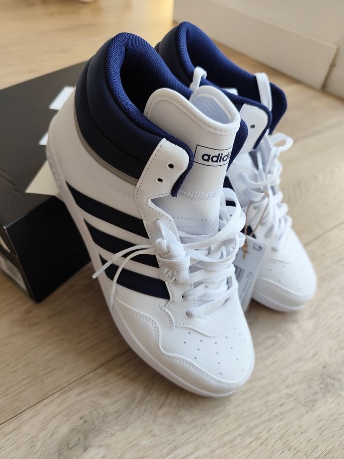 Basket Adidas Hoops 4.0 Mid taille Fr 44 - photo numéro 4