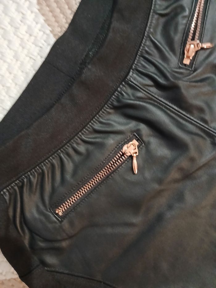 Pantalon simili cuir noir – ESMARA – Taille XS – Neuf - photo numéro 2