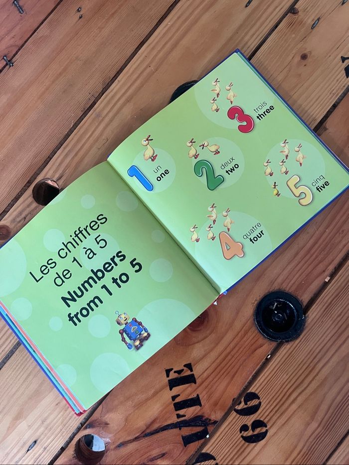 Livre oui oui - photo numéro 4