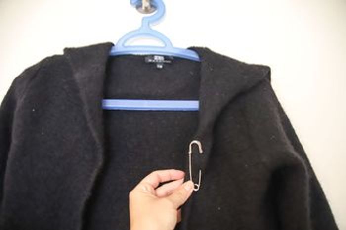 Veste courte en laine avec col et attache - photo numéro 2