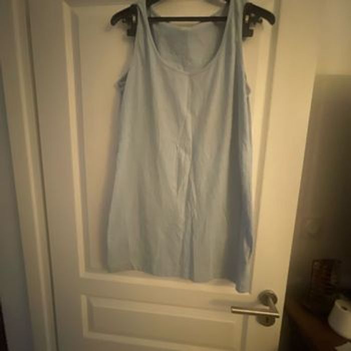 Lot de sept robes