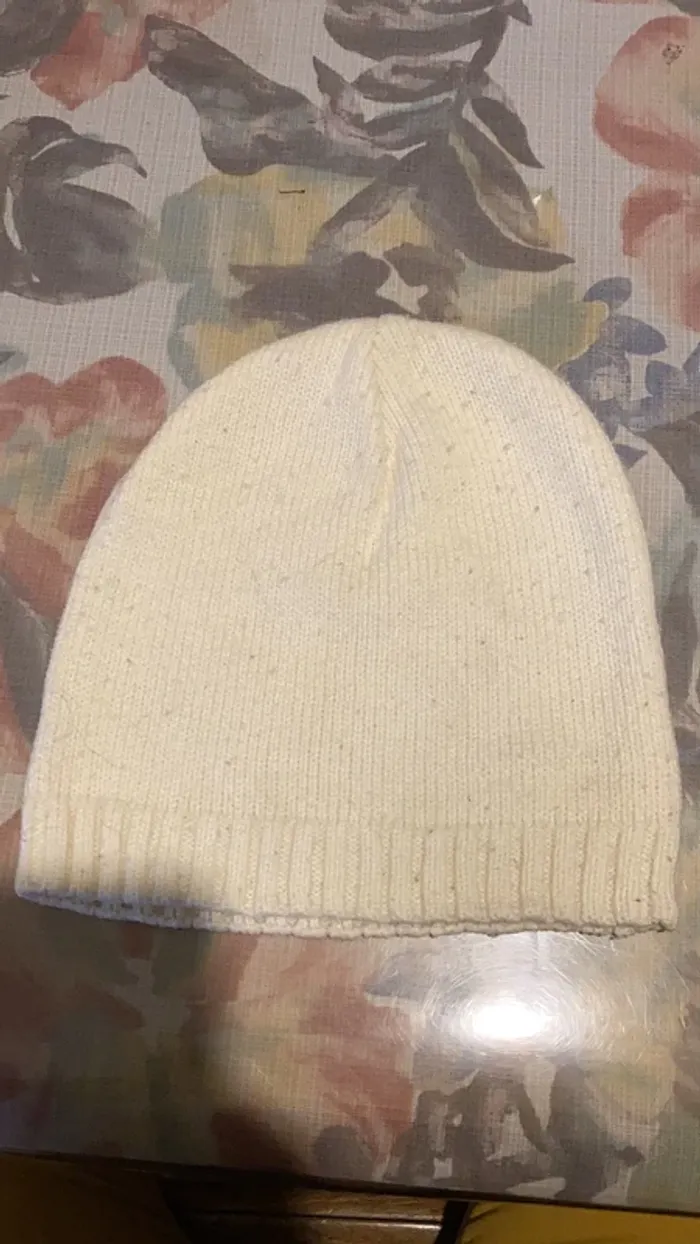 Bonnet - photo numéro 2