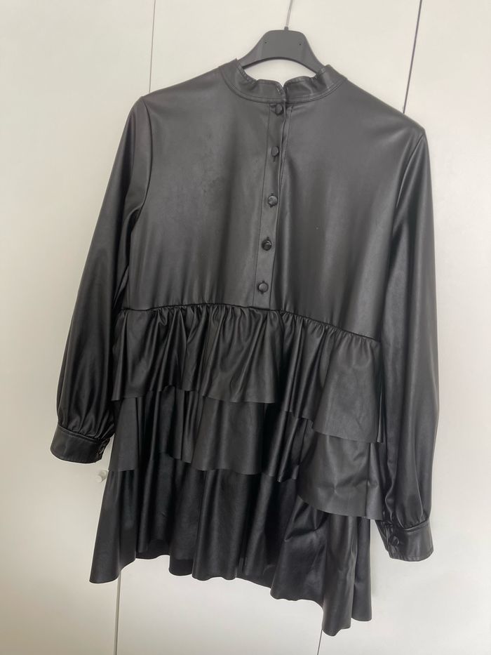 Robe noir - photo numéro 2