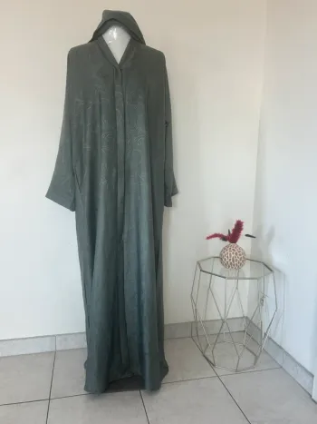 Robe verte émiratie grande taille neuve