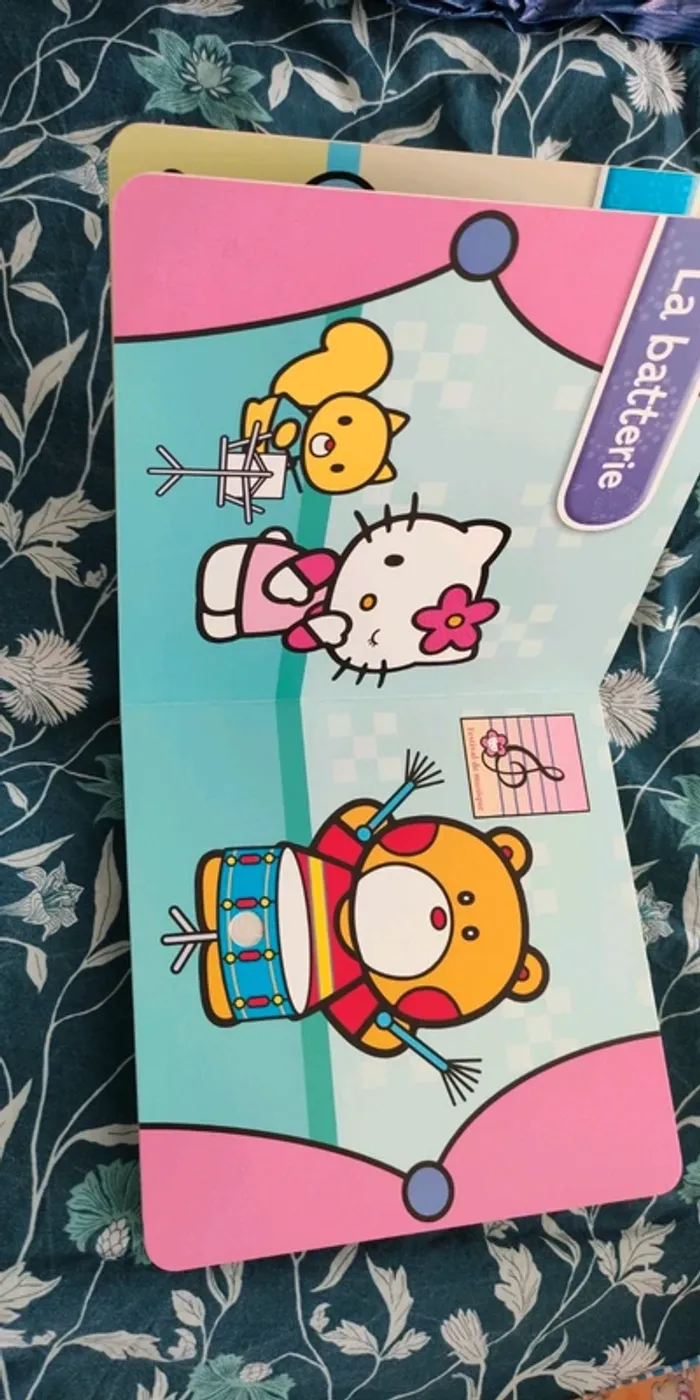 Livre les instruments de Hello Kitty neuf - photo numéro 3